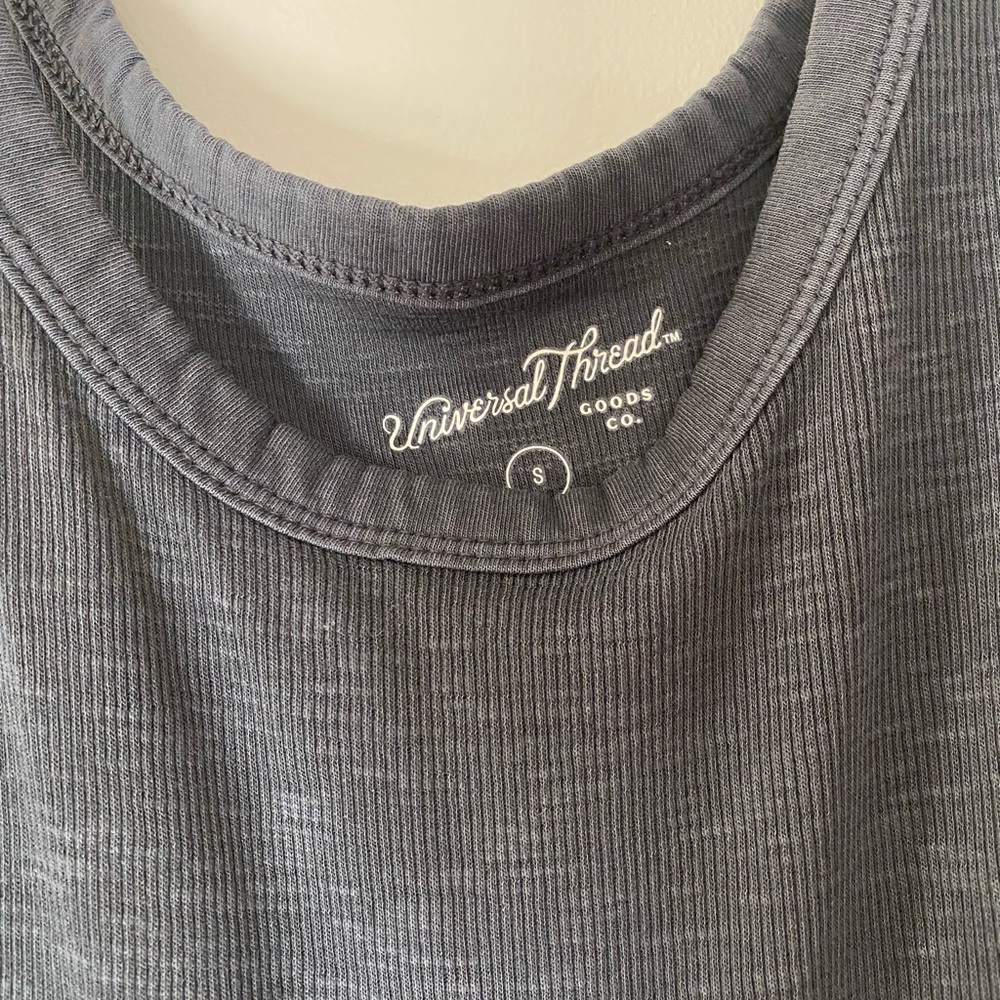 Universal thread basic navy tank - Picture 3 of 3